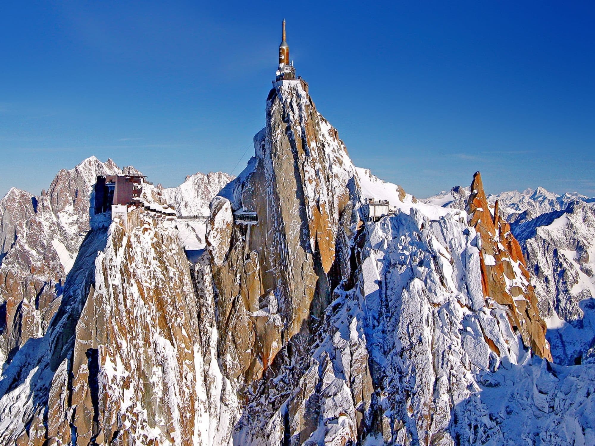 In Geneva: Day trip to Chamonix and Yvoire including Aiguille du Midi