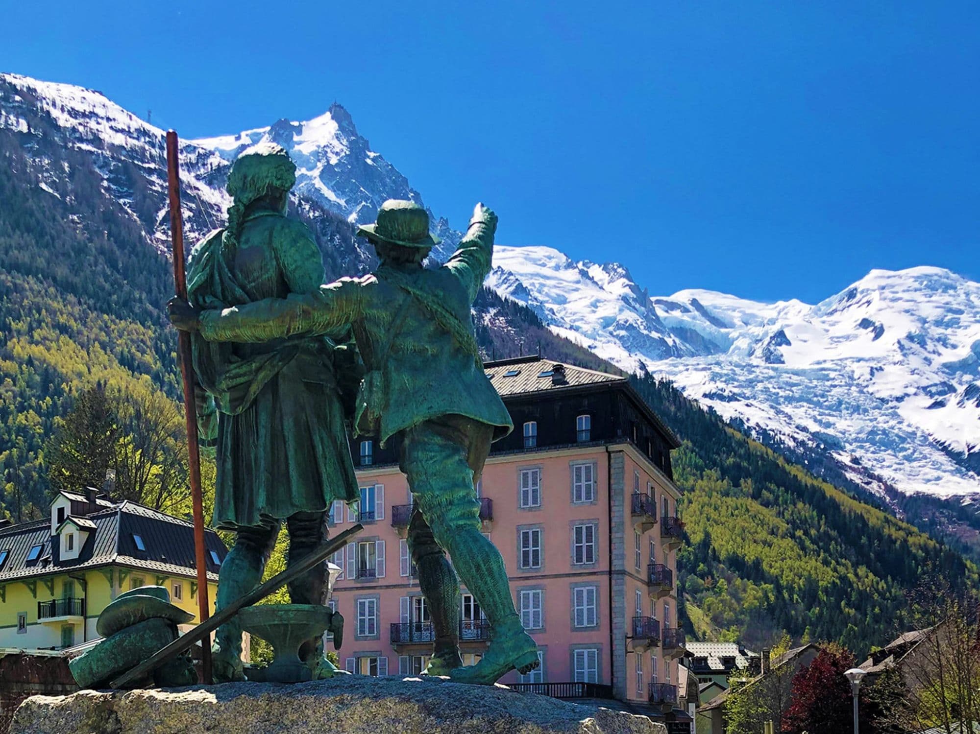 In Geneva: Day trip to Chamonix Mont-Blanc, Aiguille du Midi, and Mer de Glace