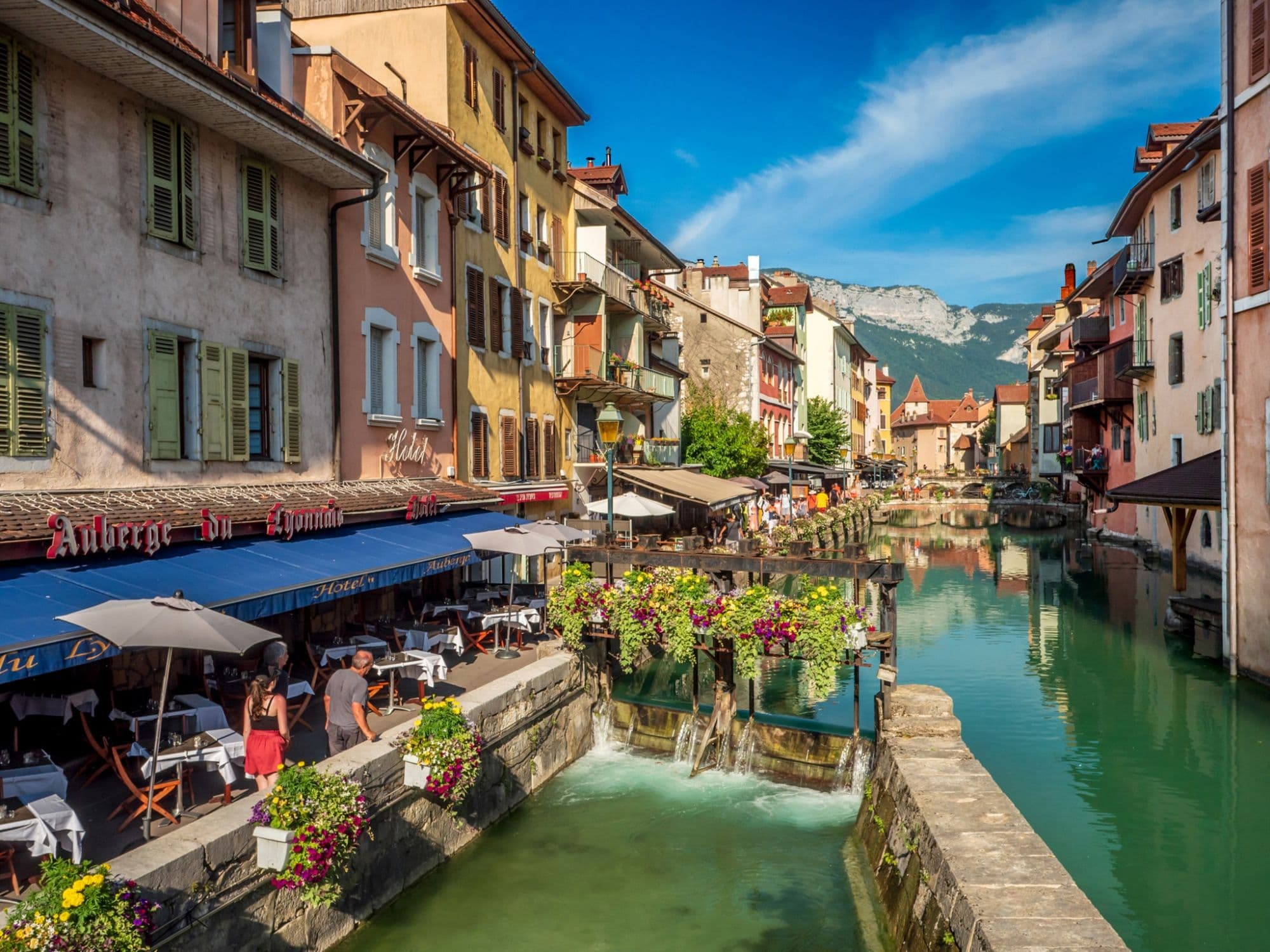 From Geneva: bus tour to Annecy with city tour