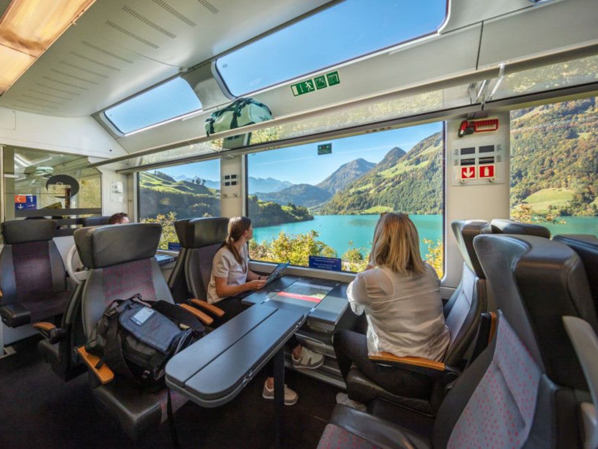 From Zurich: Exclusive panoramic train journeys and private day trip to the Jungfrau Region