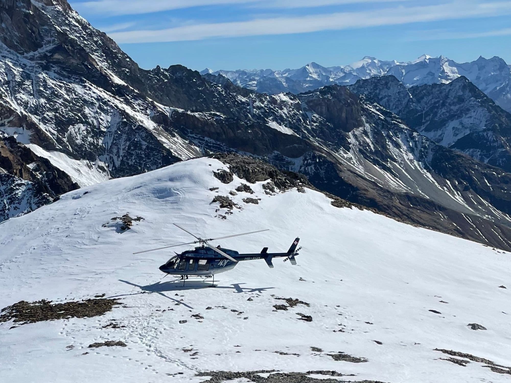 Hüfi glacier helicopter flight with glacier landing