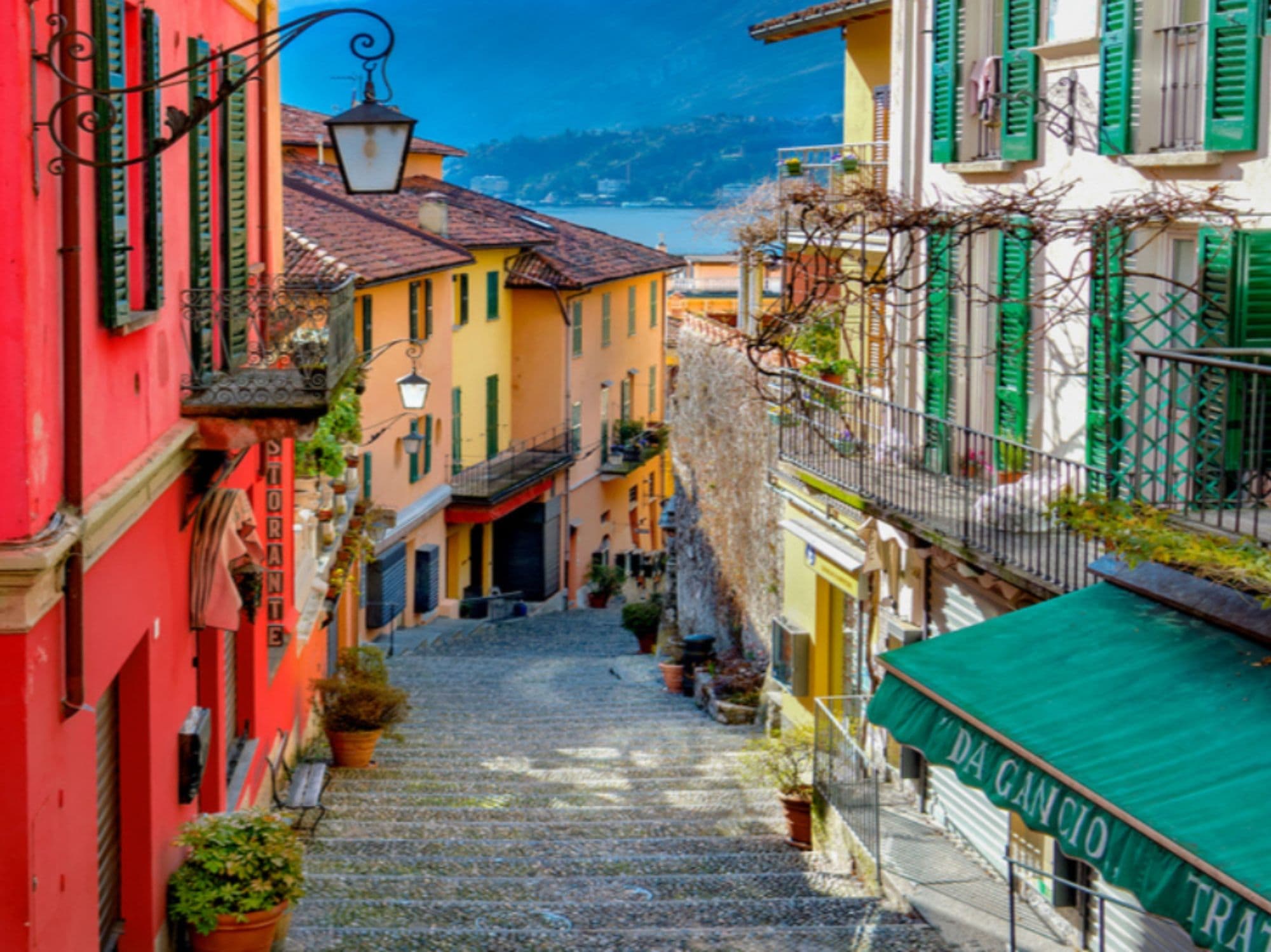 Private Day Tour Three Lakes: Como, Lugano, Maggiore