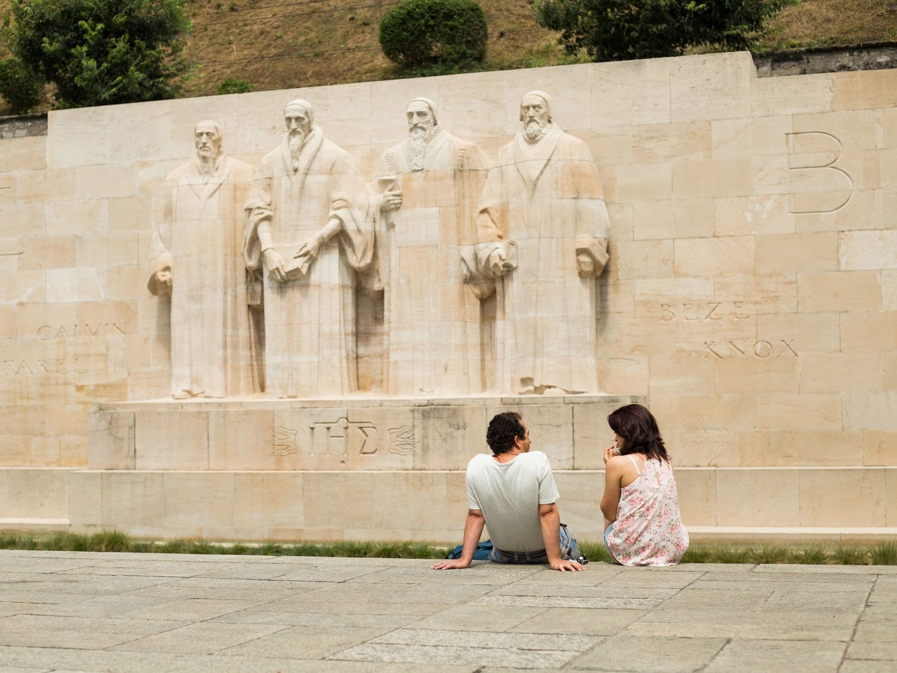 Geneva: City tour by bus and mini-train