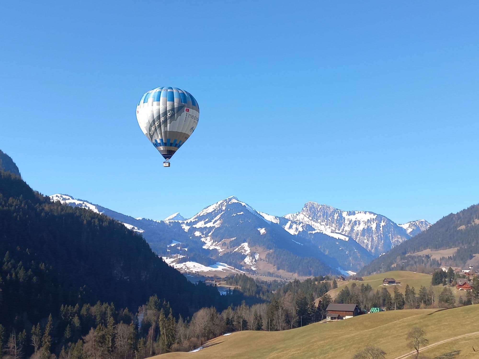 Private Hot Air Balloon Ride in the Saanenland Region