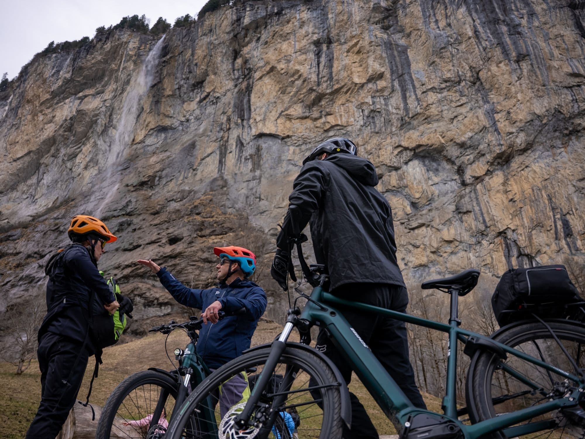 E-bike tour to the waterfalls in Lauterbrunnen