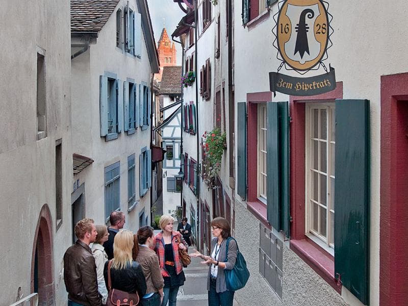 City tour Basel old town stories