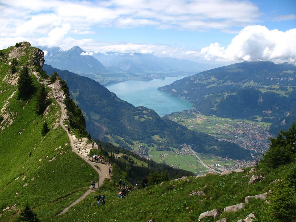 From Lausanne: Bus tour to Interlaken