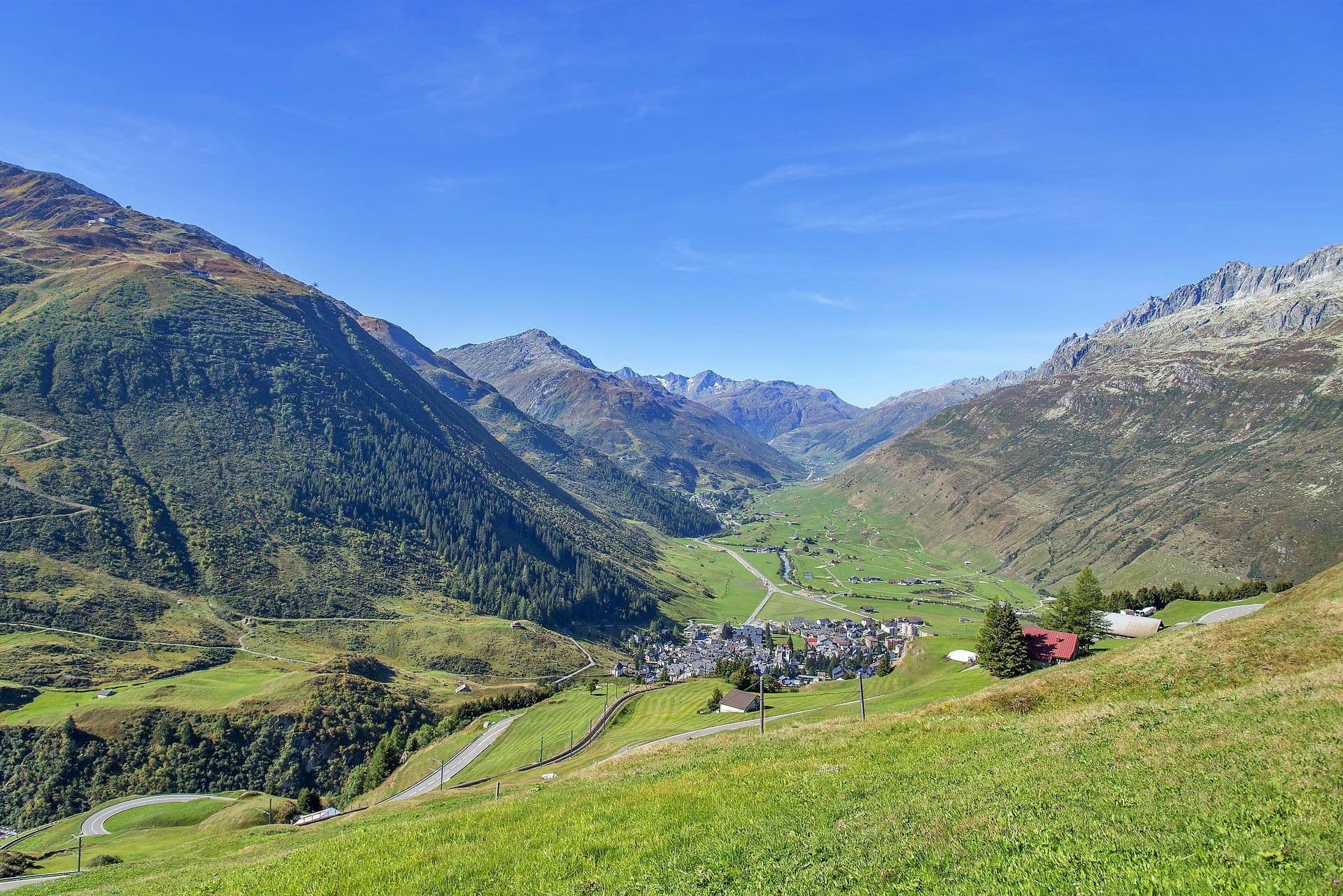 From Geneva or Geneva Airport: transfer to popular places in the Valais region