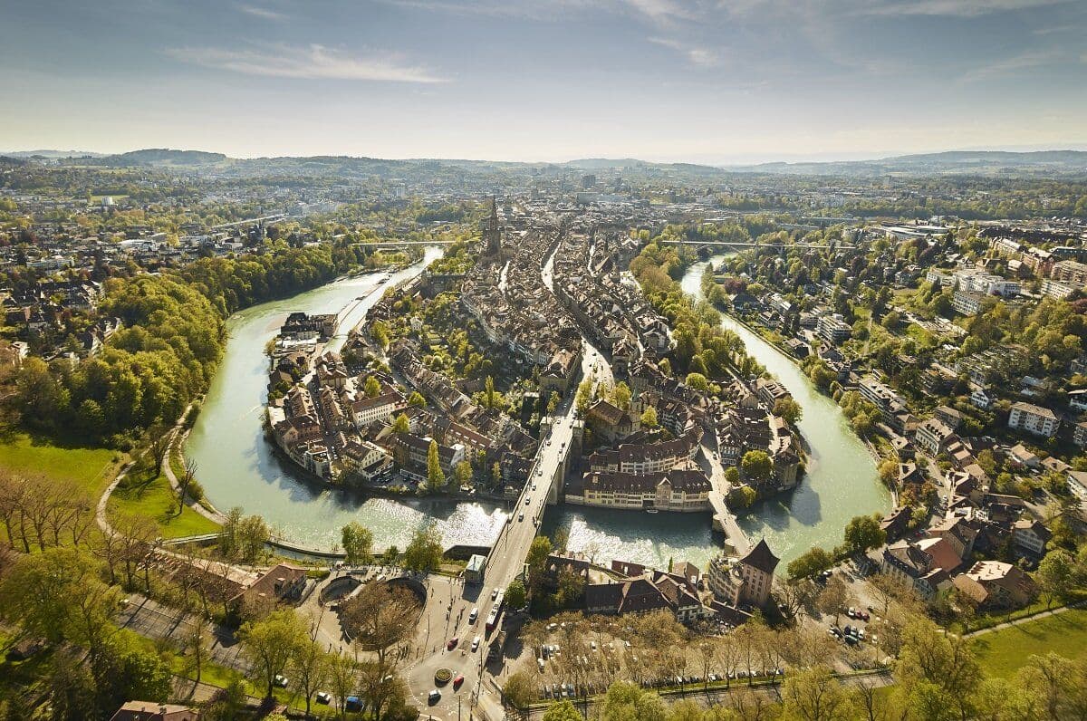 From Zurich: Day trip to Bern with Kambly and cheese tasting