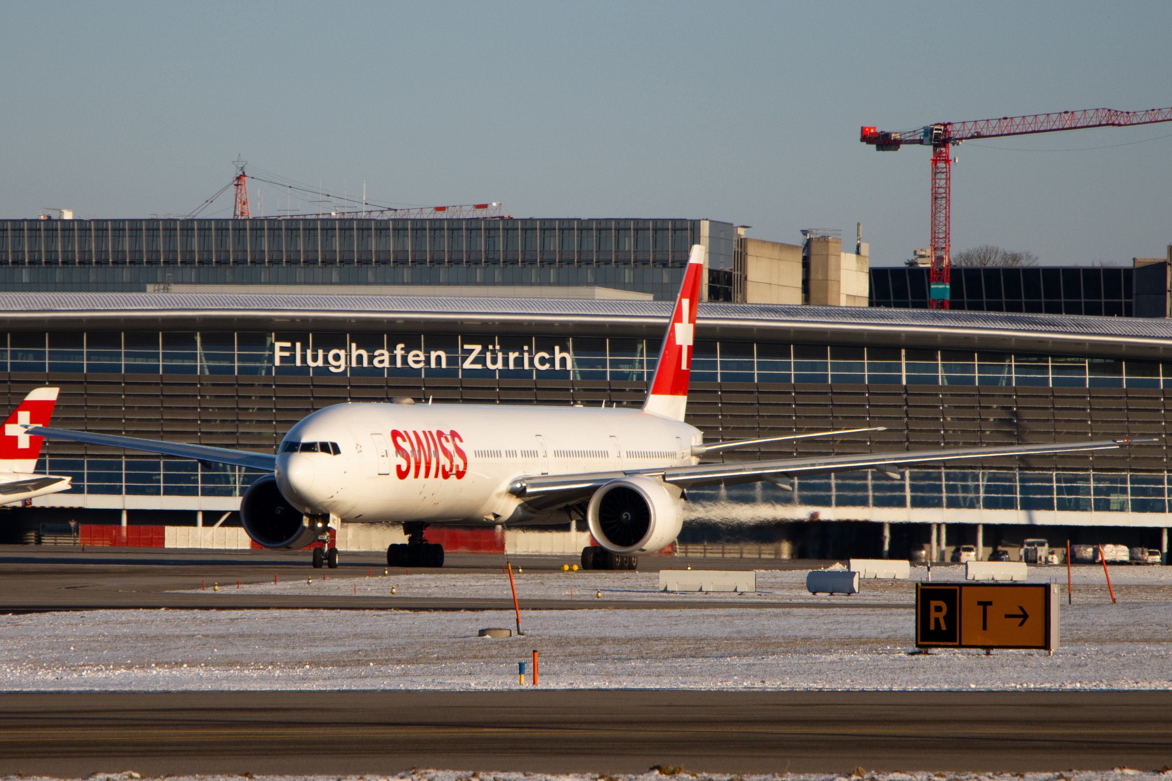 Rail ticket between Zurich Airport and Interlaken Ost