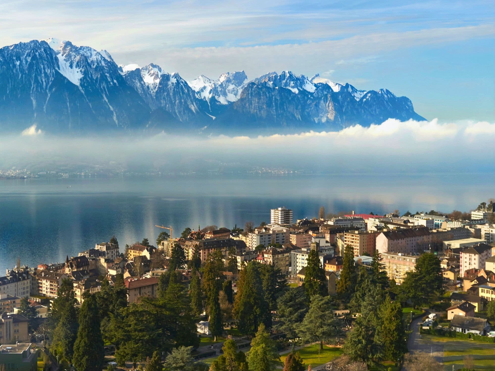 From Geneva airport: private transfer to Montreux