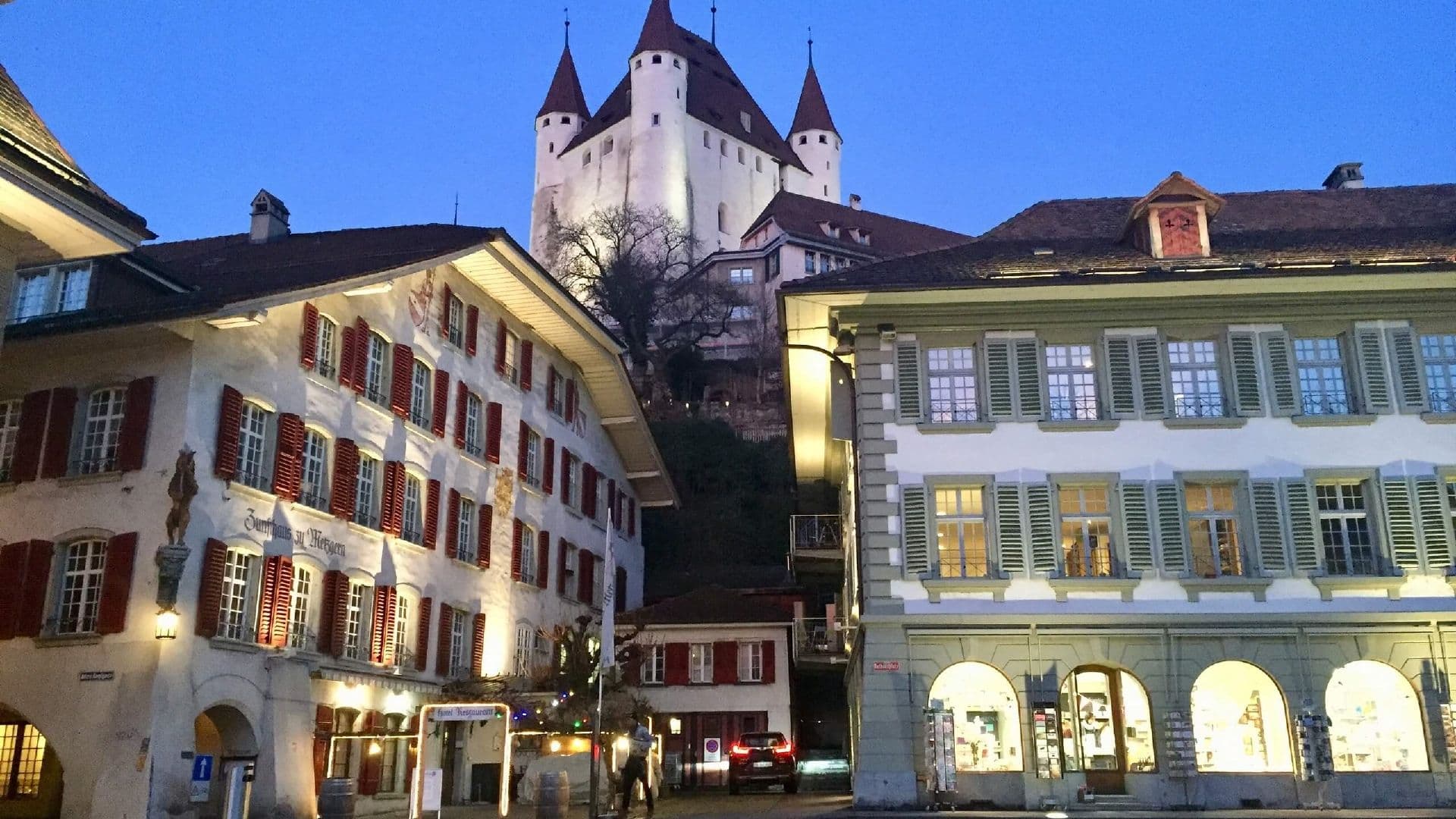 “Bloody Thun”: public city tour