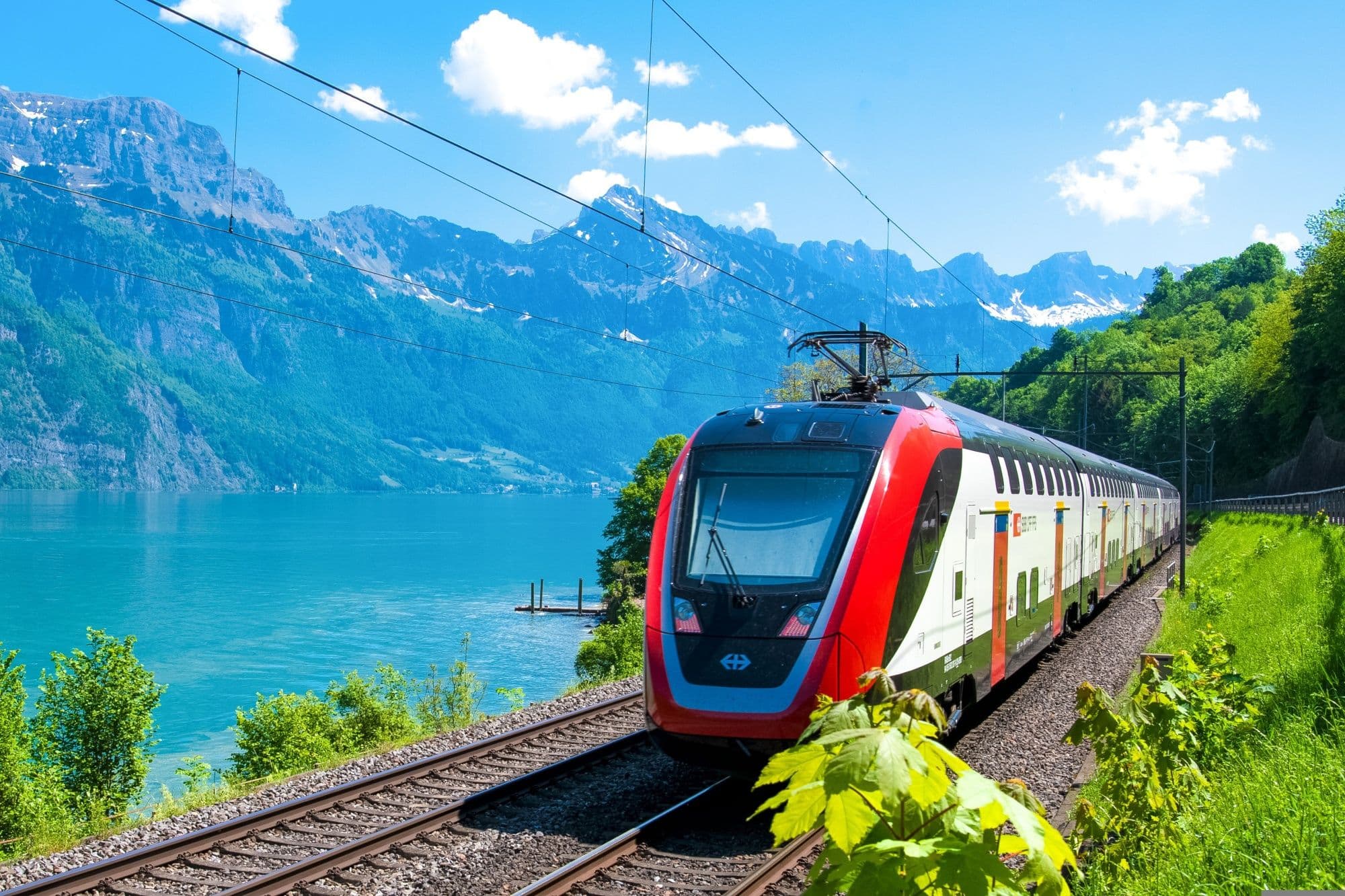 Train ticket between Zurich and Chur