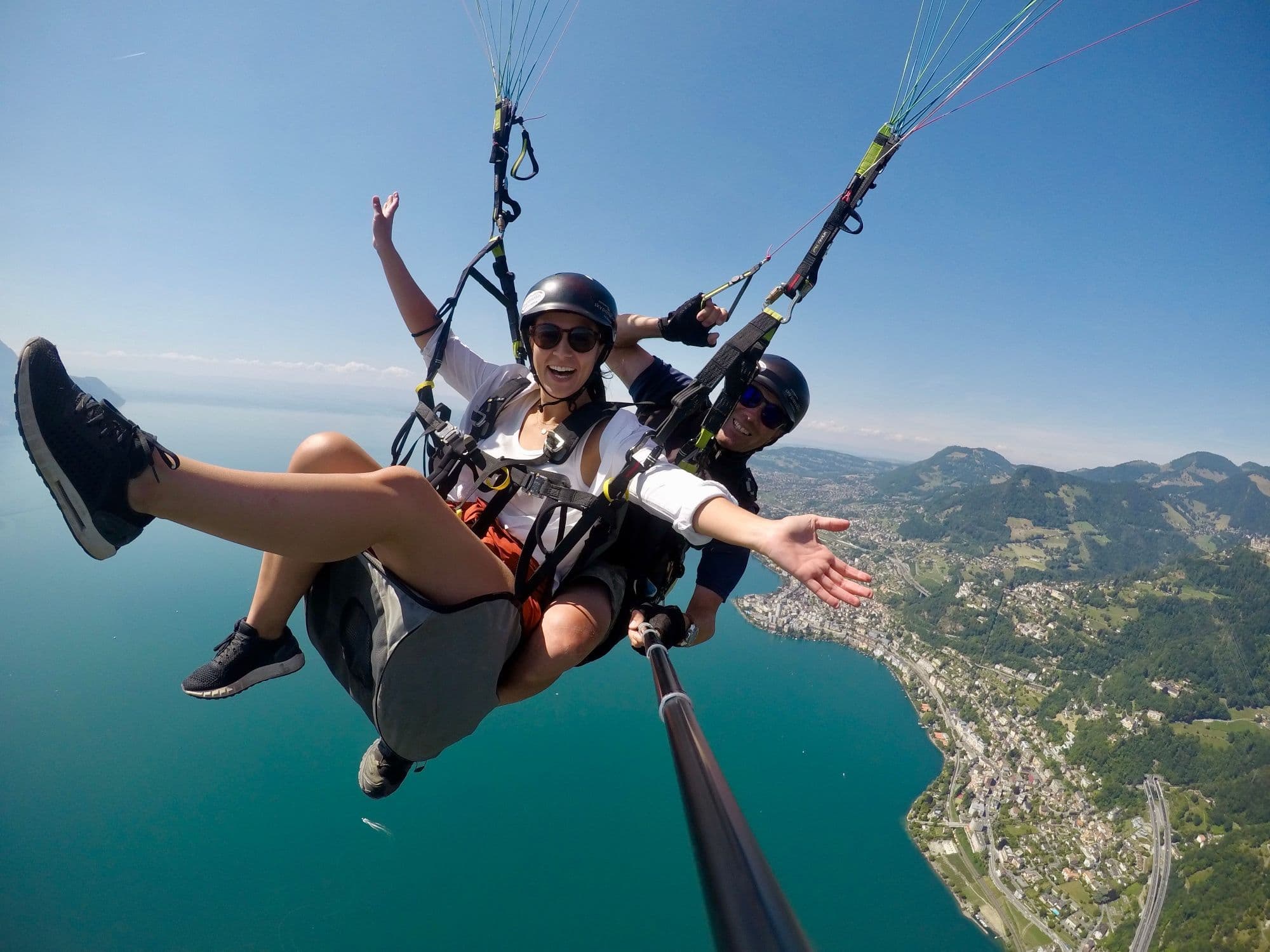 Paragliding tandem flight over Lake Geneva, enjoy the view and the thrill.