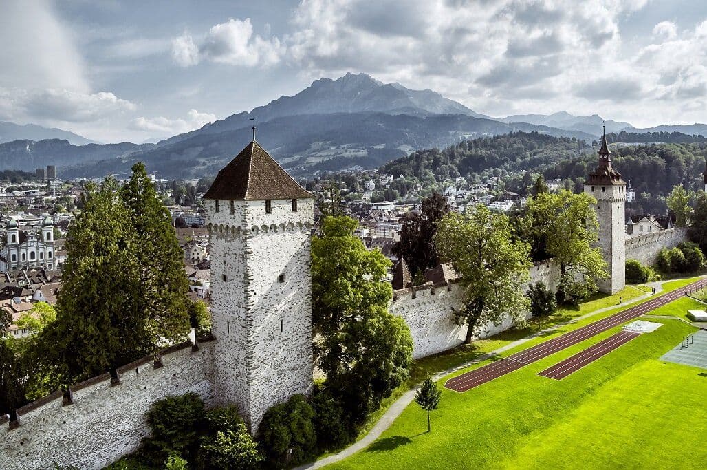 Visit Zurich: Day Trip to Lucerne