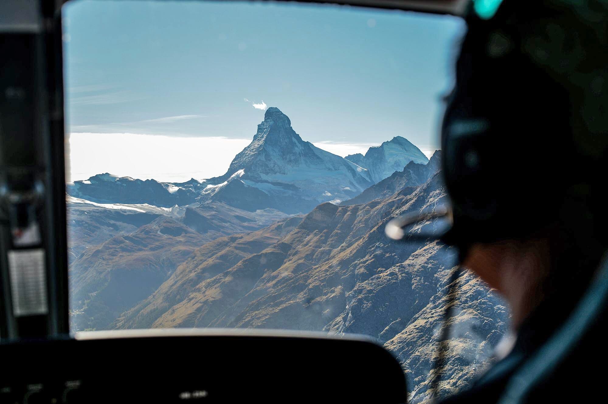 Matterhorn Round Flight Alps Helicopter 75 minutes