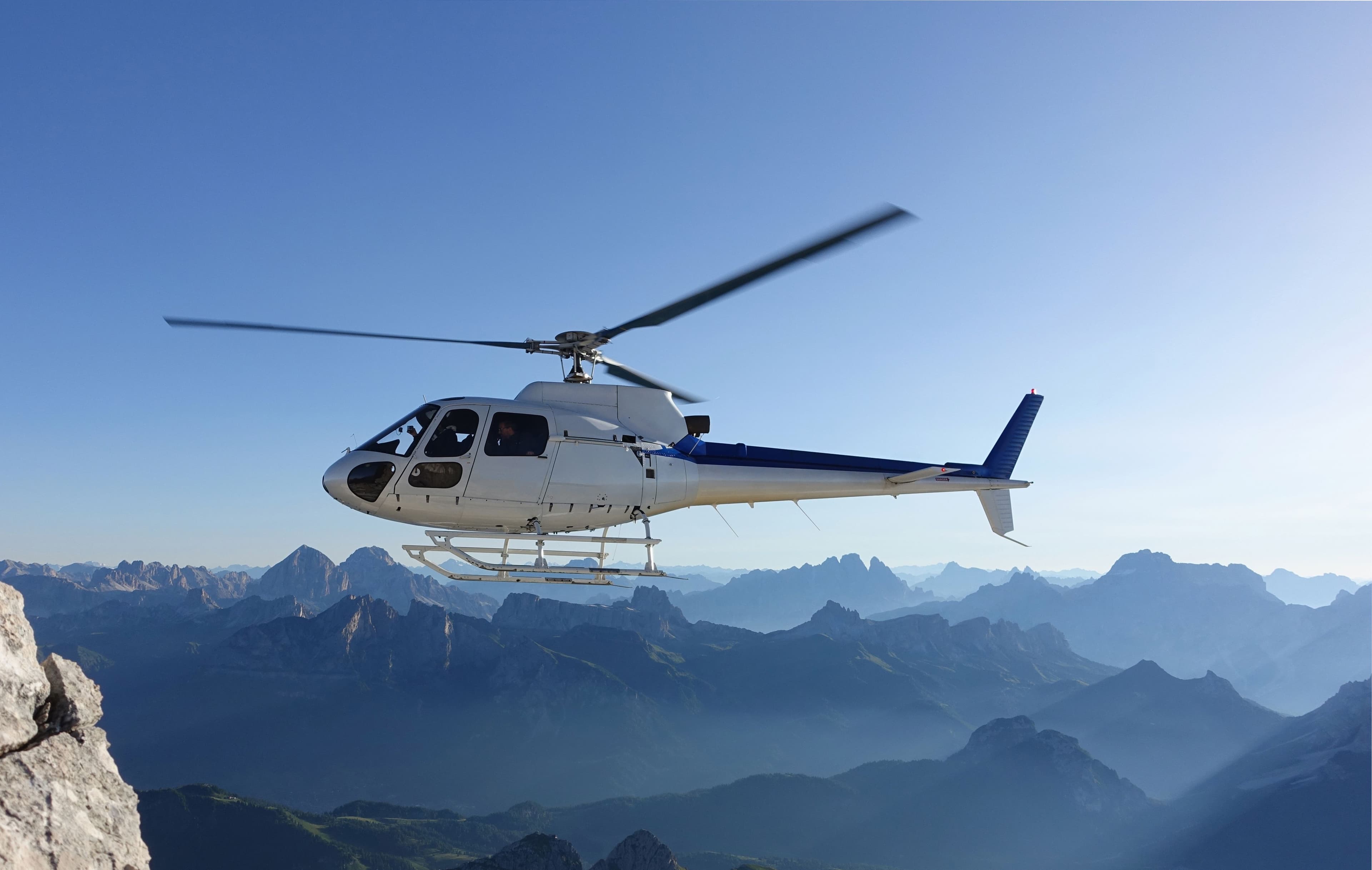 Scenic helicopter flight 45 min to Jungfraujoch