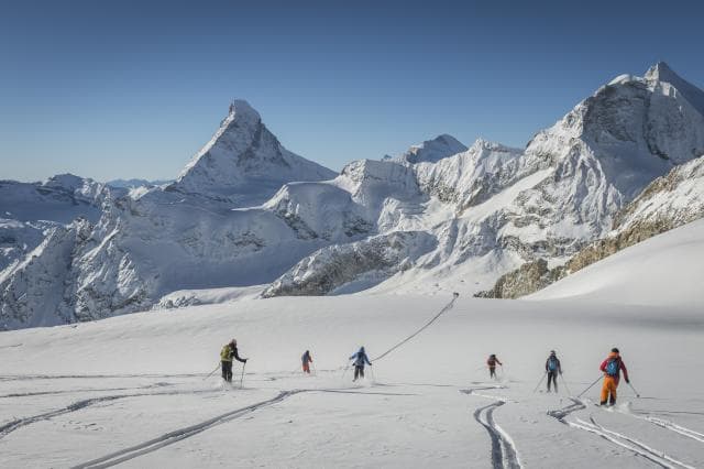Pfulwe ski tour with descent Täsch Zermatt guided: Private or group